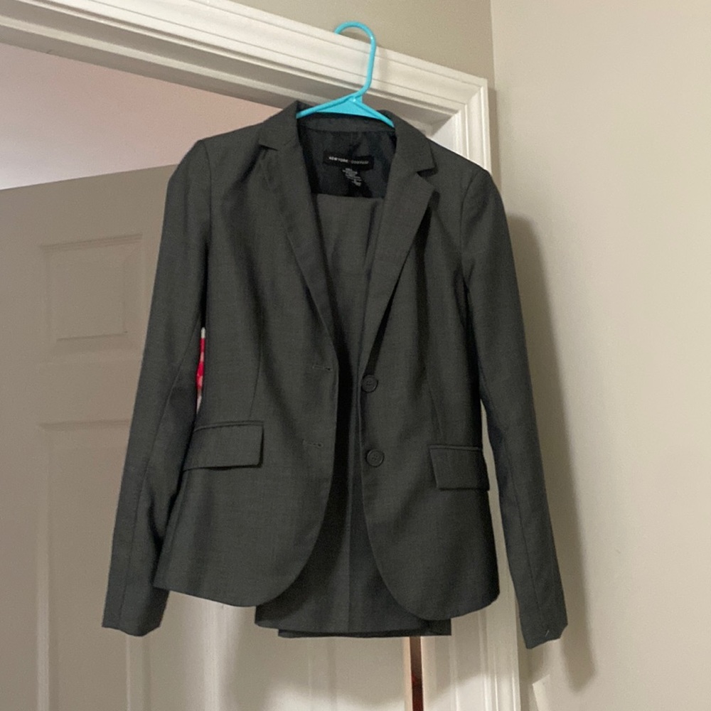 women’s suit